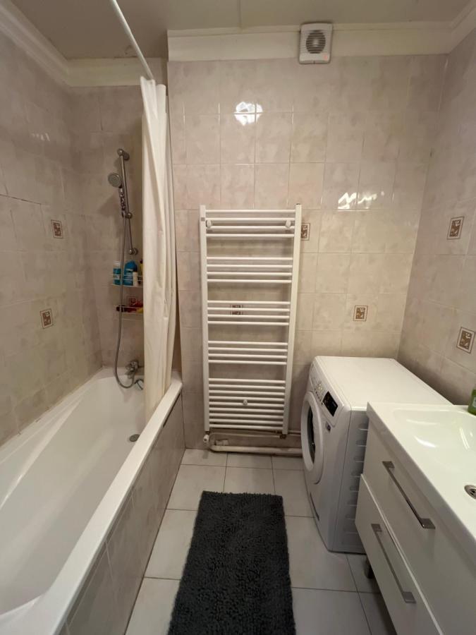 Amazing 1 Bedroom, 30Sec From Arc De Triomphe Paris Exterior photo