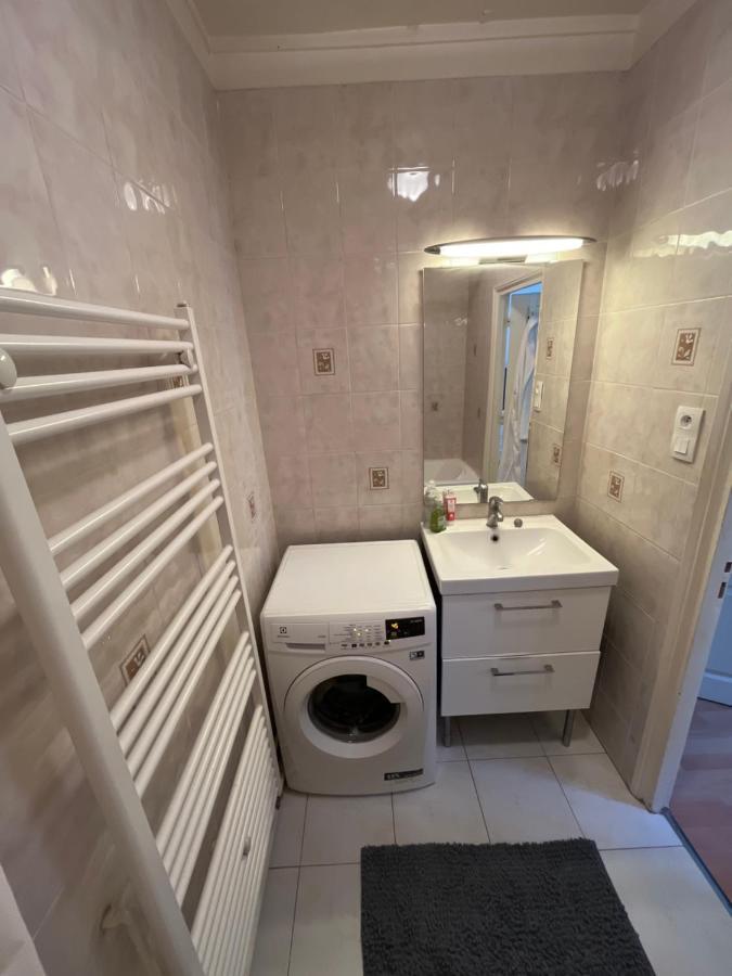 Amazing 1 Bedroom, 30Sec From Arc De Triomphe Paris Exterior photo